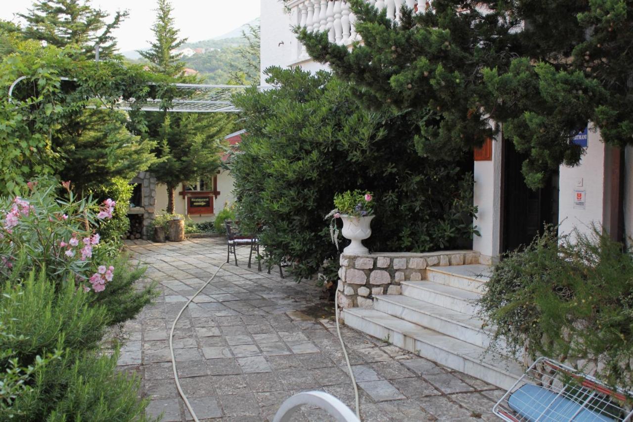 Apartments And Rooms With Parking Space Klenovica, Novi Vinodolski - 5590 Extérieur photo